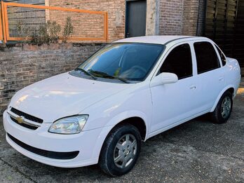 Corsa Classic LS 1.4 ABS