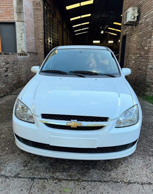 Corsa Classic LS 1.4 ABS