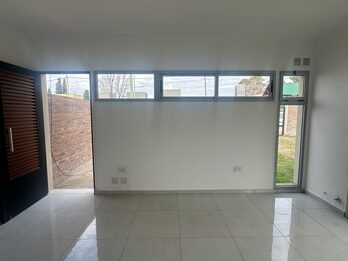 Las Madre Selvas 300 / Casa Dos Dormitorios