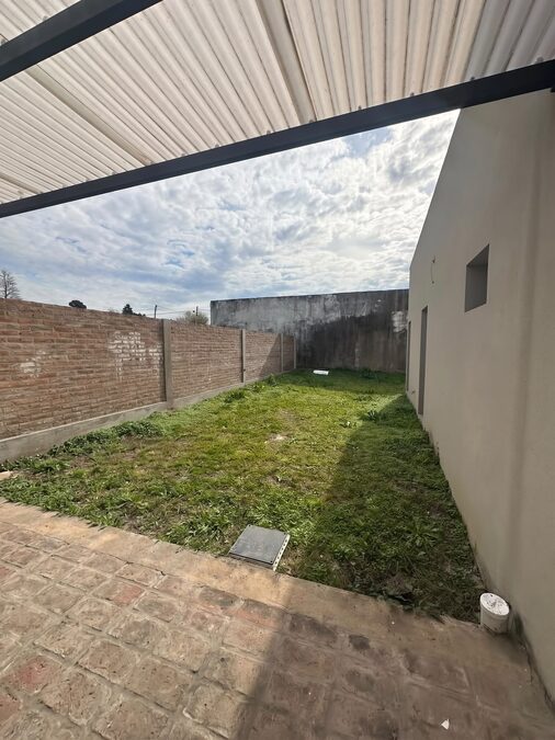 Las Madre Selvas 300 / Casa Dos Dormitorios