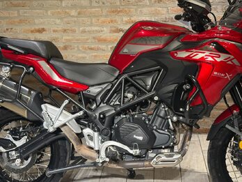 BENELLI TRK 502 X