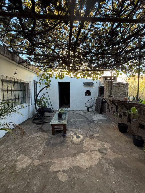 Zona Av. Zanni y Provincias Unidas - Casa en Venta