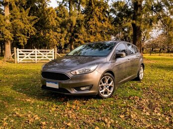 Ford Focus -  version full - 55.000 km - Particular.  2017.