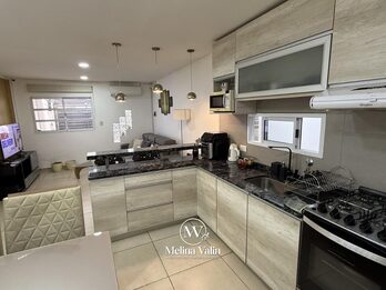 HERMOSO DUPLEX EN ORO VERDE, 2 DORM, COCHERA, PATIO Y PISCINA.