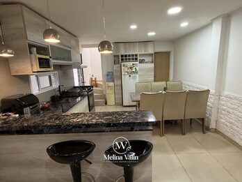 HERMOSO DUPLEX EN ORO VERDE, 2 DORM, COCHERA, PATIO Y PISCINA.