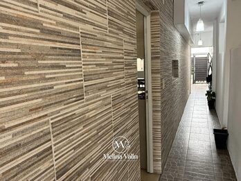 HERMOSO DUPLEX EN ORO VERDE, 2 DORM, COCHERA, PATIO Y PISCINA.