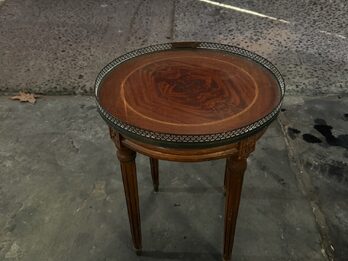 Mesita circular Luis XV