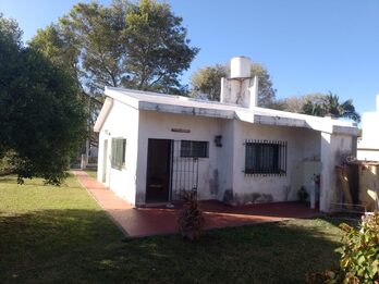 ALQUILO CASA DE 2 DORMITORIOS