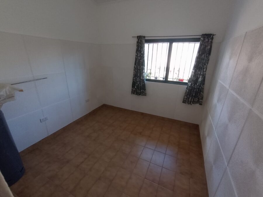 ALQUILO CASA DE 2 DORMITORIOS