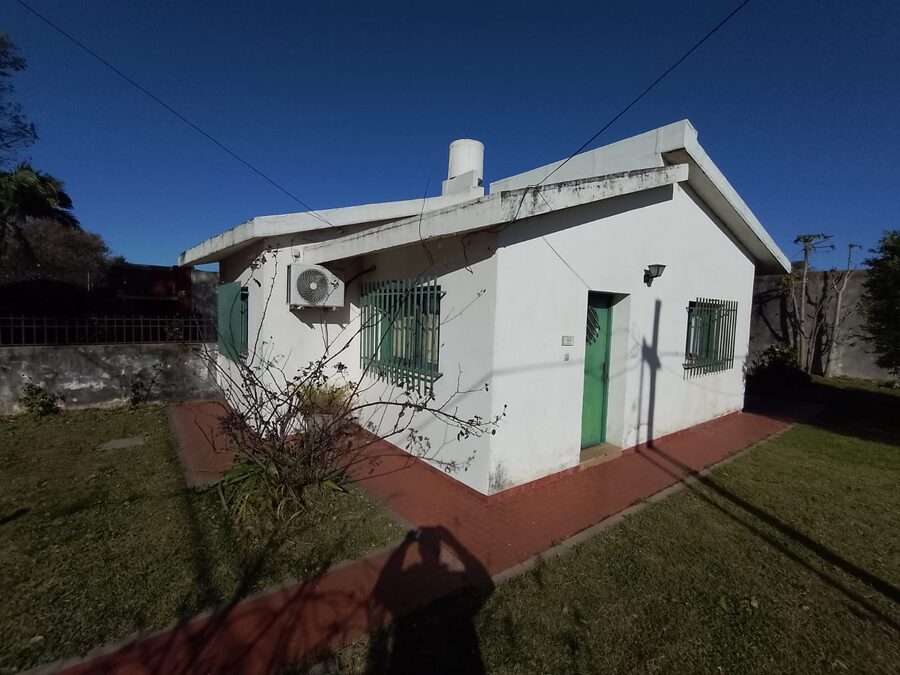 ALQUILO CASA DE 2 DORMITORIOS