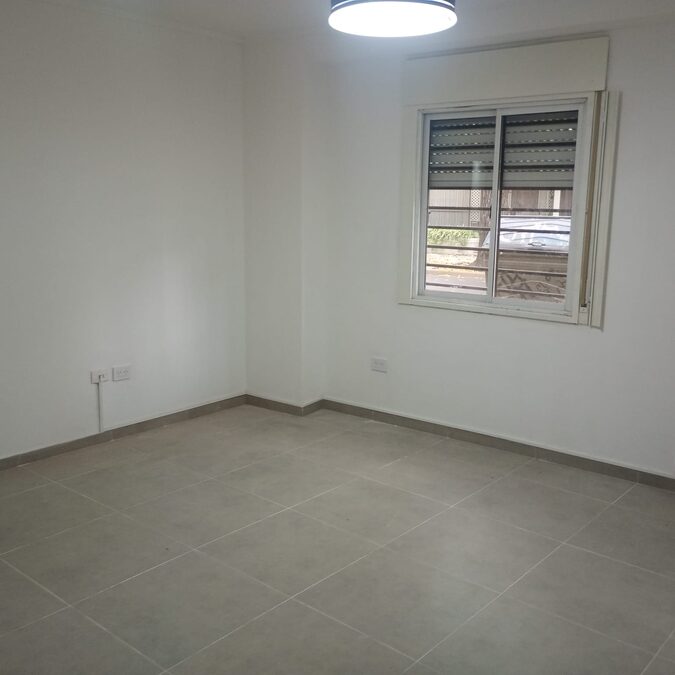 ALQUILO DEPTO 2 DORMITORIOS CON PATIO