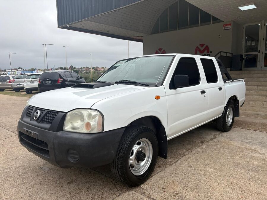 NISSAN Frontier 2.5 NP300 4x2