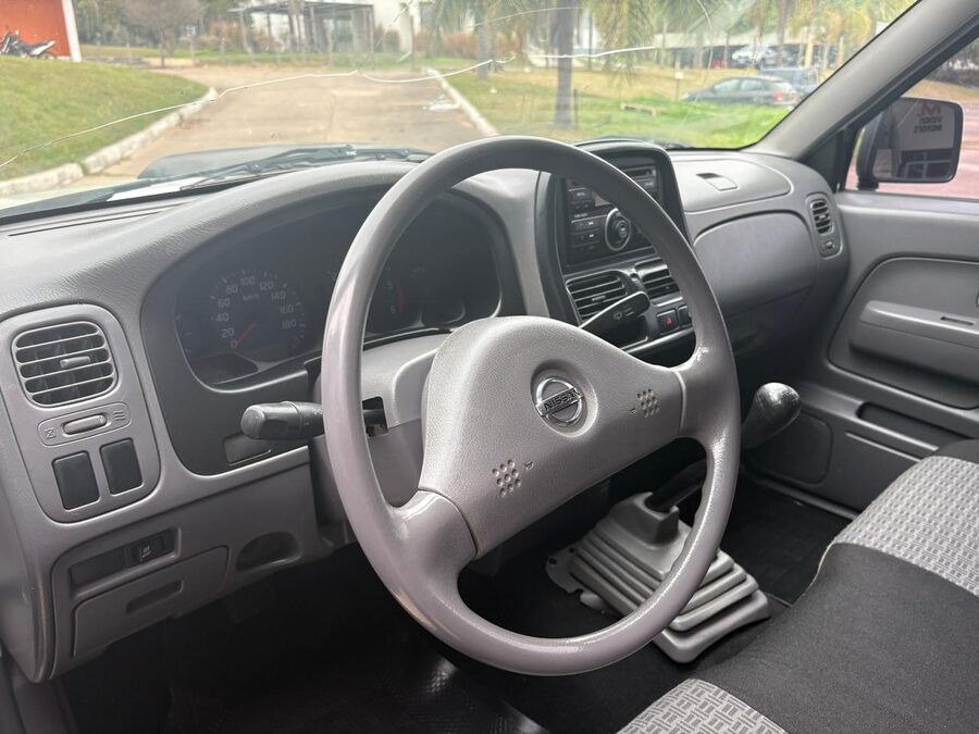 NISSAN Frontier 2.5 NP300 4x2