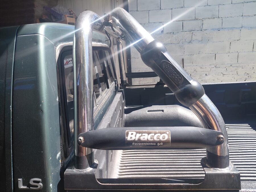VENDO CAMIONETA CHEVROLET LUV 2,5 DIESEL