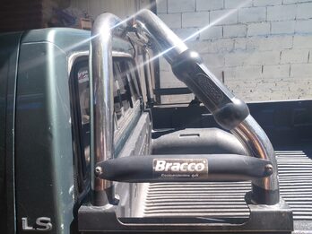 VENDO CAMIONETA CHEVROLET LUV 2,5 DIESEL