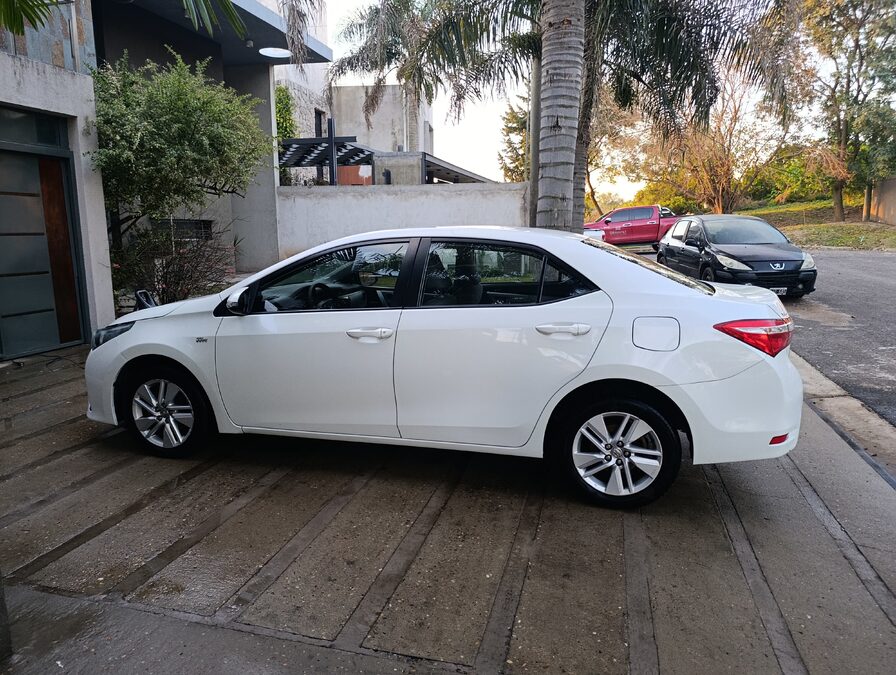 Toyota Corolla 2015