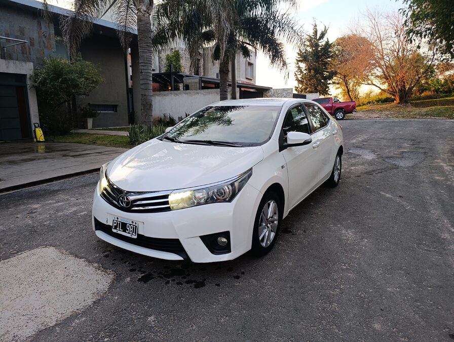 Toyota Corolla 2015