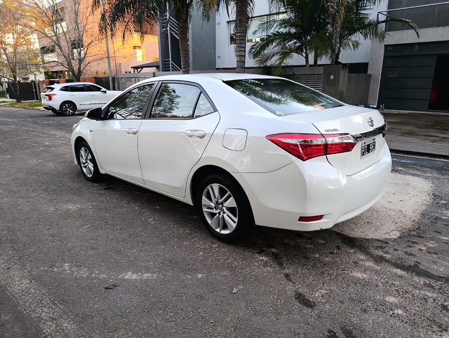 Toyota Corolla 2015