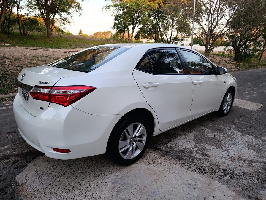 Toyota Corolla 2015