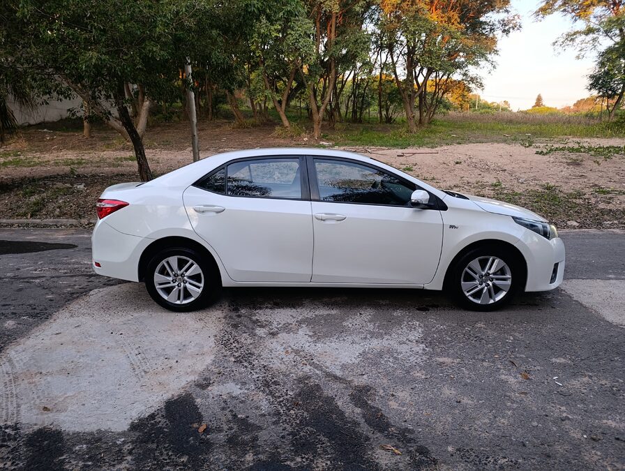 Toyota Corolla 2015