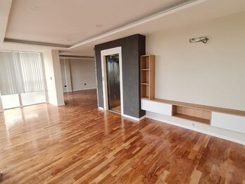 Venta Piso Exclusivo a estrenar parque / Centro