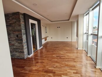 Venta Piso Exclusivo a estrenar parque / Centro