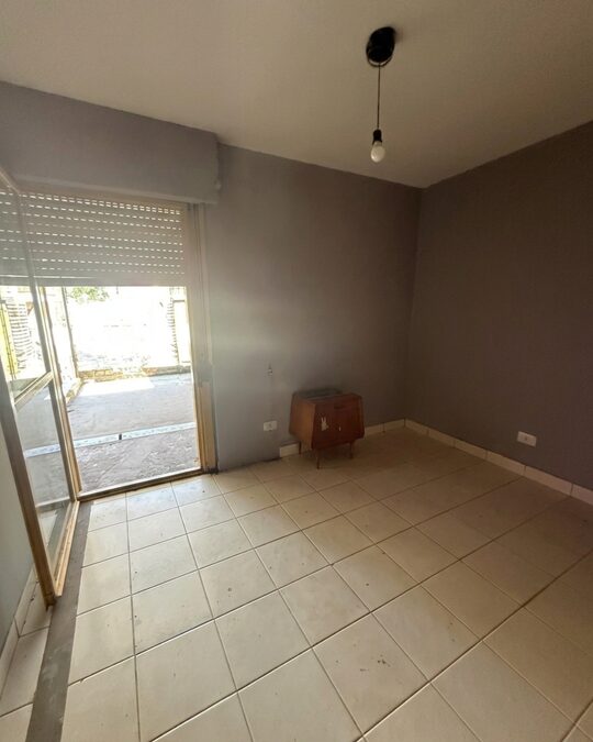 Depto 3 dormitorios + Local Comercial al frente, Calle Marchesse y Crespo