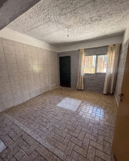 Depto 3 dormitorios + Local Comercial al frente, Calle Marchesse y Crespo
