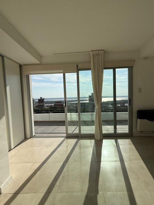 PENTHOUSE CON VISTA AL RIO