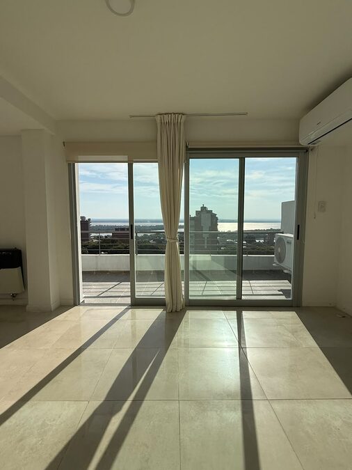PENTHOUSE CON VISTA AL RIO