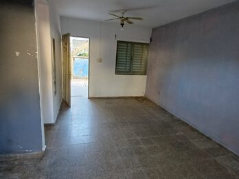 VENDO CASA – B PARANÁ XX - U$S 20.000