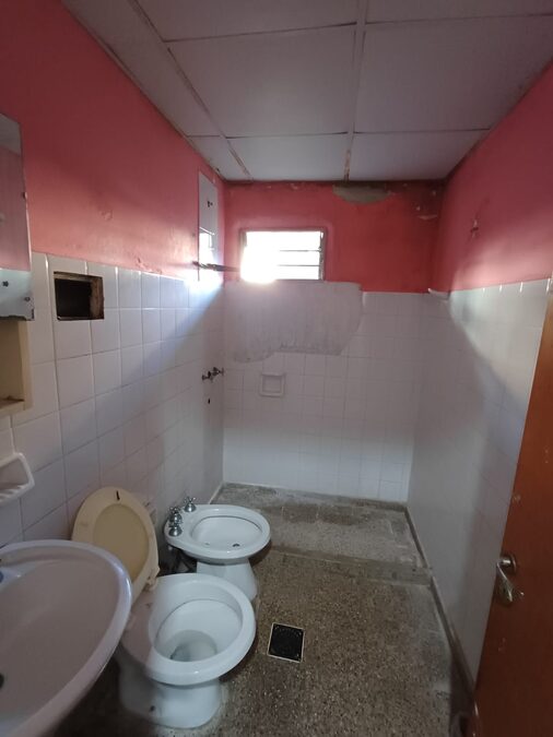VENDO CASA – B PARANÁ XX - U$S 20.000