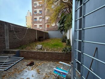 AMPLIO DEPARTAMENTO DE 1 DORMITORIO CON 2 PATIOS | PARANÁ