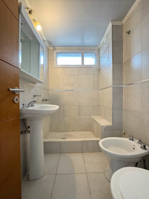 ALQUILER 2 DORM + COHCERA CALLE LA PAZ