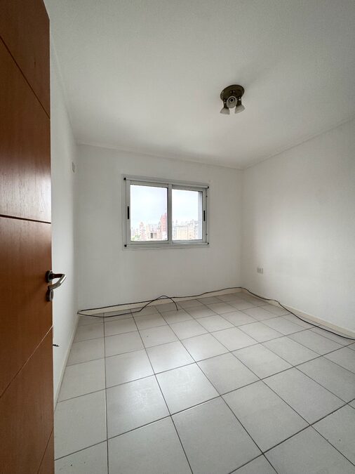 ALQUILER 2 DORM + COHCERA CALLE LA PAZ
