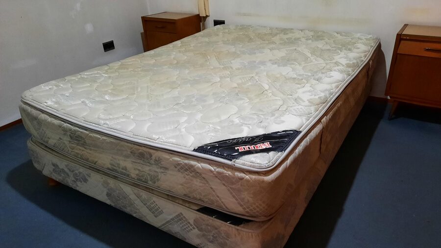 Vendo Sommier y colchón