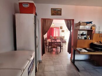 Casa 2 Dormitorios Apta Crédito, Calle Gutierrez y Cnel. Martínez