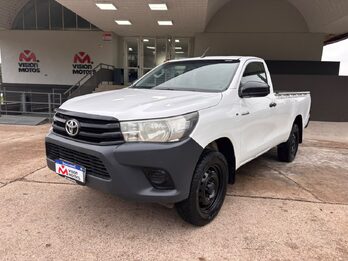 TOYOTA HILUX 4x2 DX 2.4 TDI MT CABINA SIMPLE. Recibo vehículos de menor y mayor valor