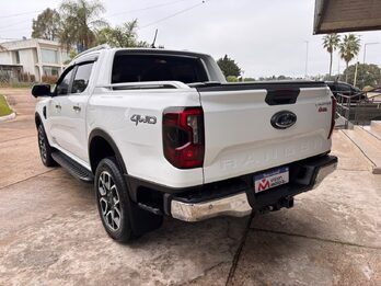 FORD RANGER LTD V6 3.0L 4x4 AT. Recibo vehículos de menor y mayor valor.