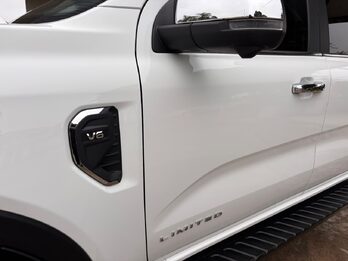 FORD RANGER LTD V6 3.0L 4x4 AT. Recibo vehículos de menor y mayor valor.