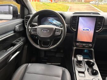 FORD RANGER LTD V6 3.0L 4x4 AT. Recibo vehículos de menor y mayor valor.
