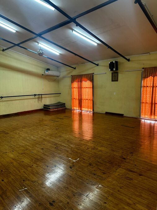 Sala de danzas en alquiler