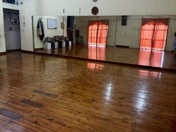 Sala de danzas en alquiler