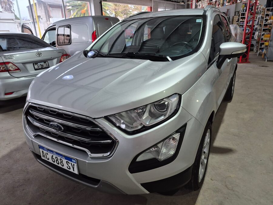 Ecosport titanium 2018 90.000km. Vendo o permuto mayor-menor