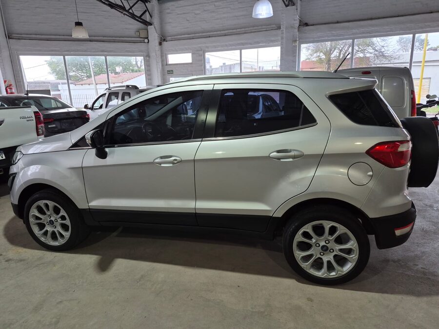 Ecosport titanium 2018 90.000km. Vendo o permuto mayor-menor