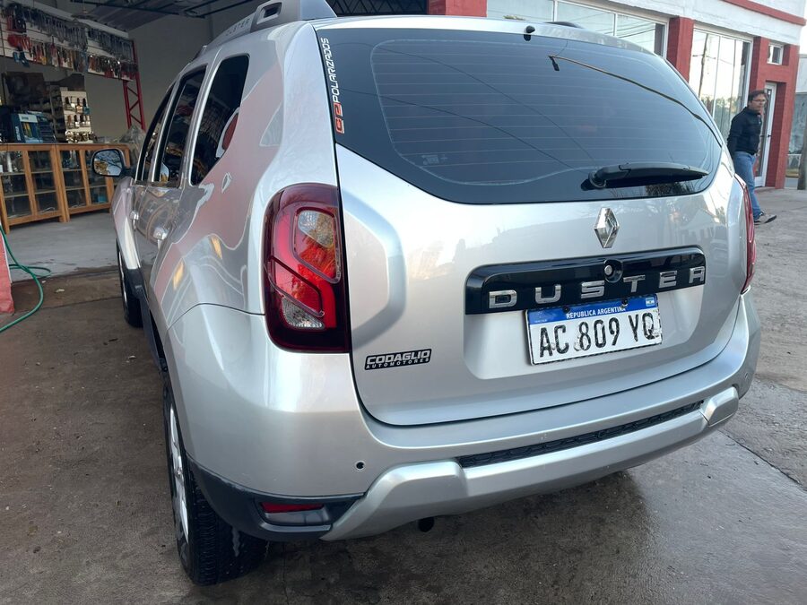 Duster privilege 2018 89.000km. Vendo o permuto mayor-menor