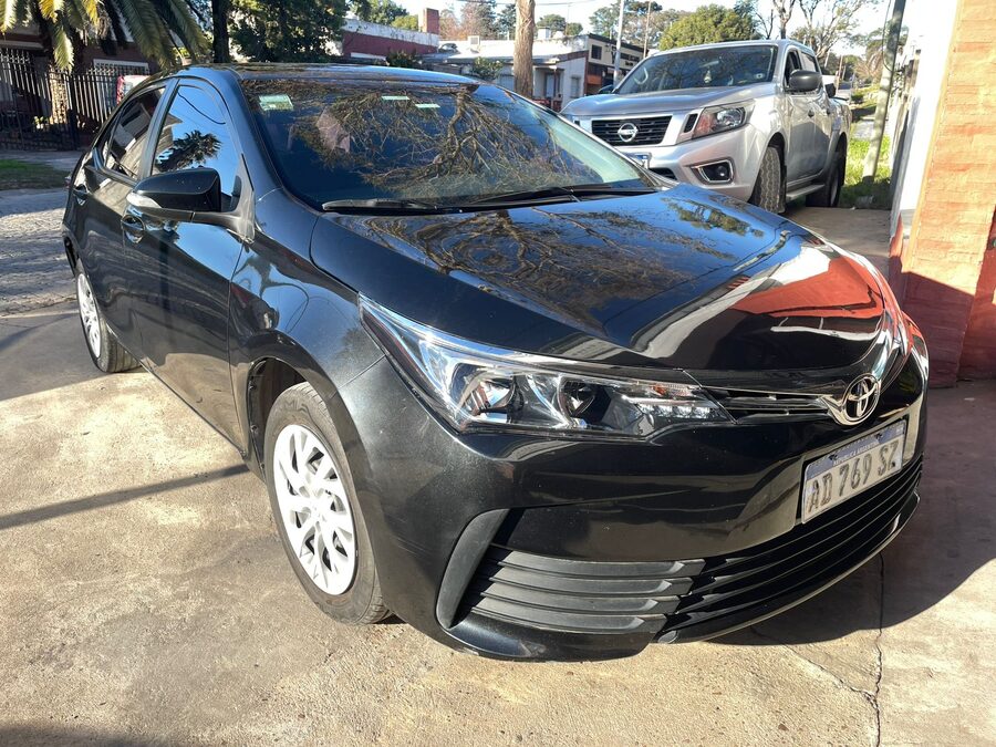 Corolla xli automatico 2019 147.000km. Vendo o permuto mayor-menor