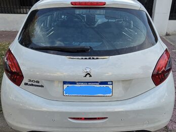 Peugeot 208 Allure 1.6 48100km
