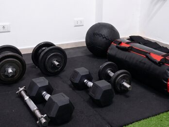 LIQUIDACIÓN DE GIMNASIO COMPLETO