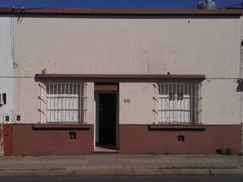 DUEÑO ALQUILA CASA CENTRICA $750000